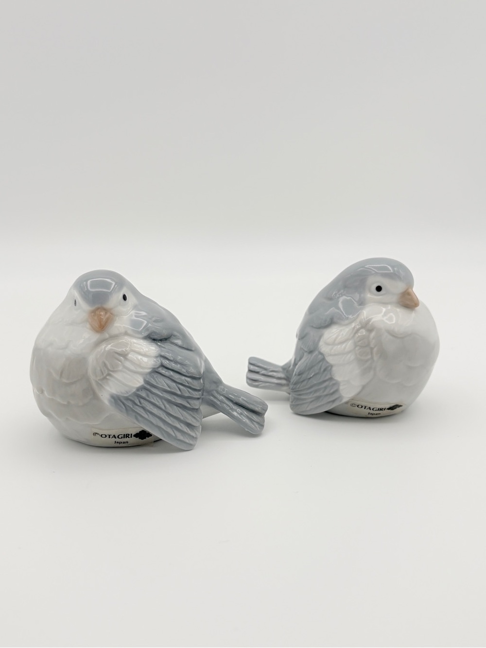 Vintage Otagiri Japan Porcelain Puffy Bird Figurines Gray White Pair Set 2 MCM